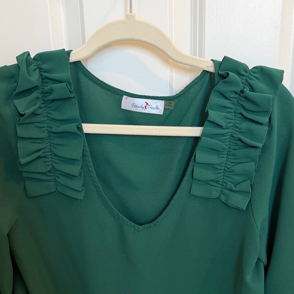 Elegant Deep Green Ruffle Blouse - Picture 3 of 4